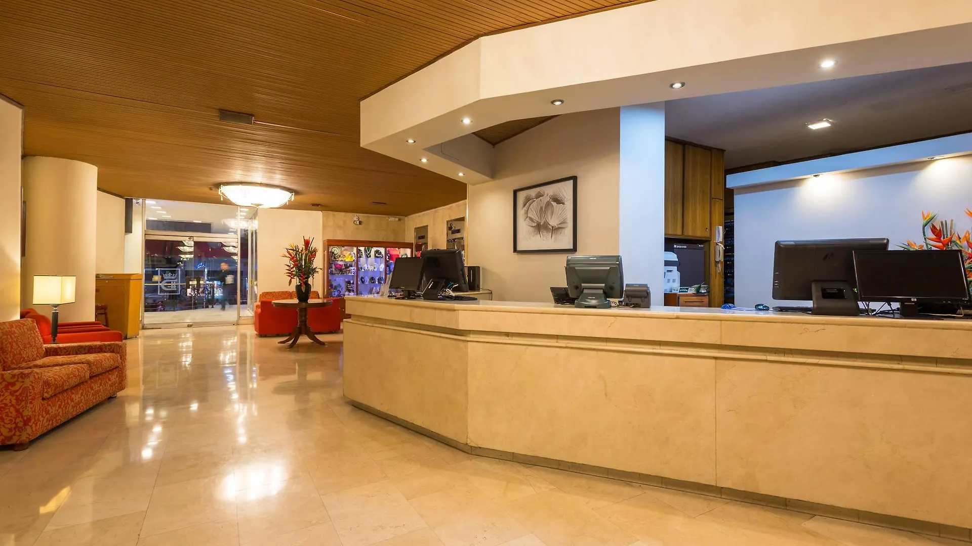 Hotel Dann Av. 19 Bogota